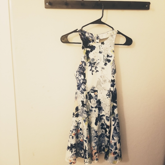 NEW State of Being Blue Blossom Dress - Picture 9 of 10